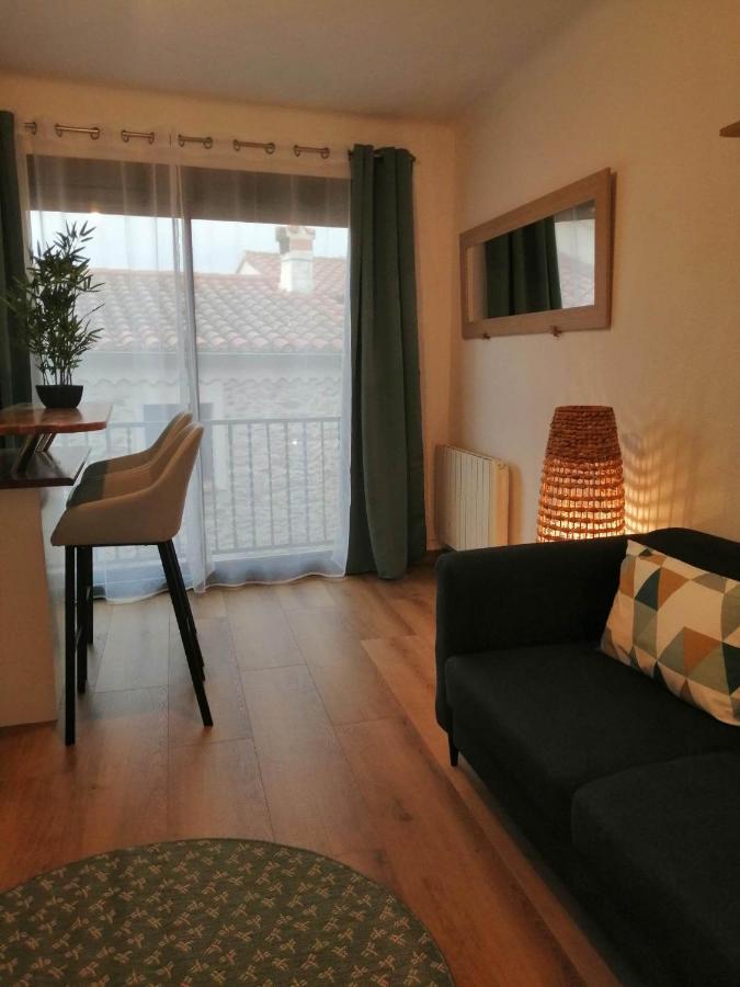 Ferienwohnung Alicia Camélas Exterior foto