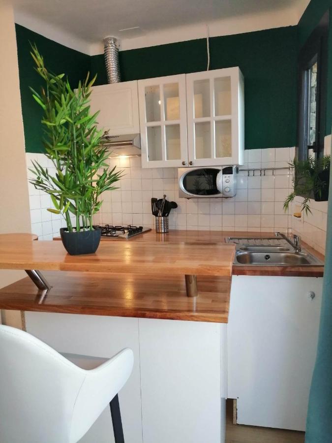 Ferienwohnung Alicia Camélas Exterior foto